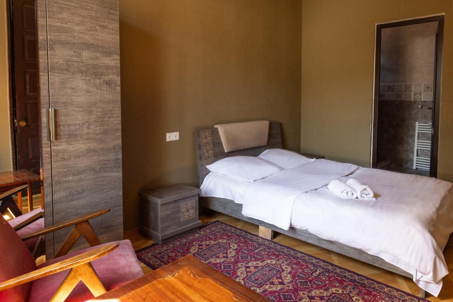 Wine House Hotel Tbilisi ภายนอก รูปภาพ