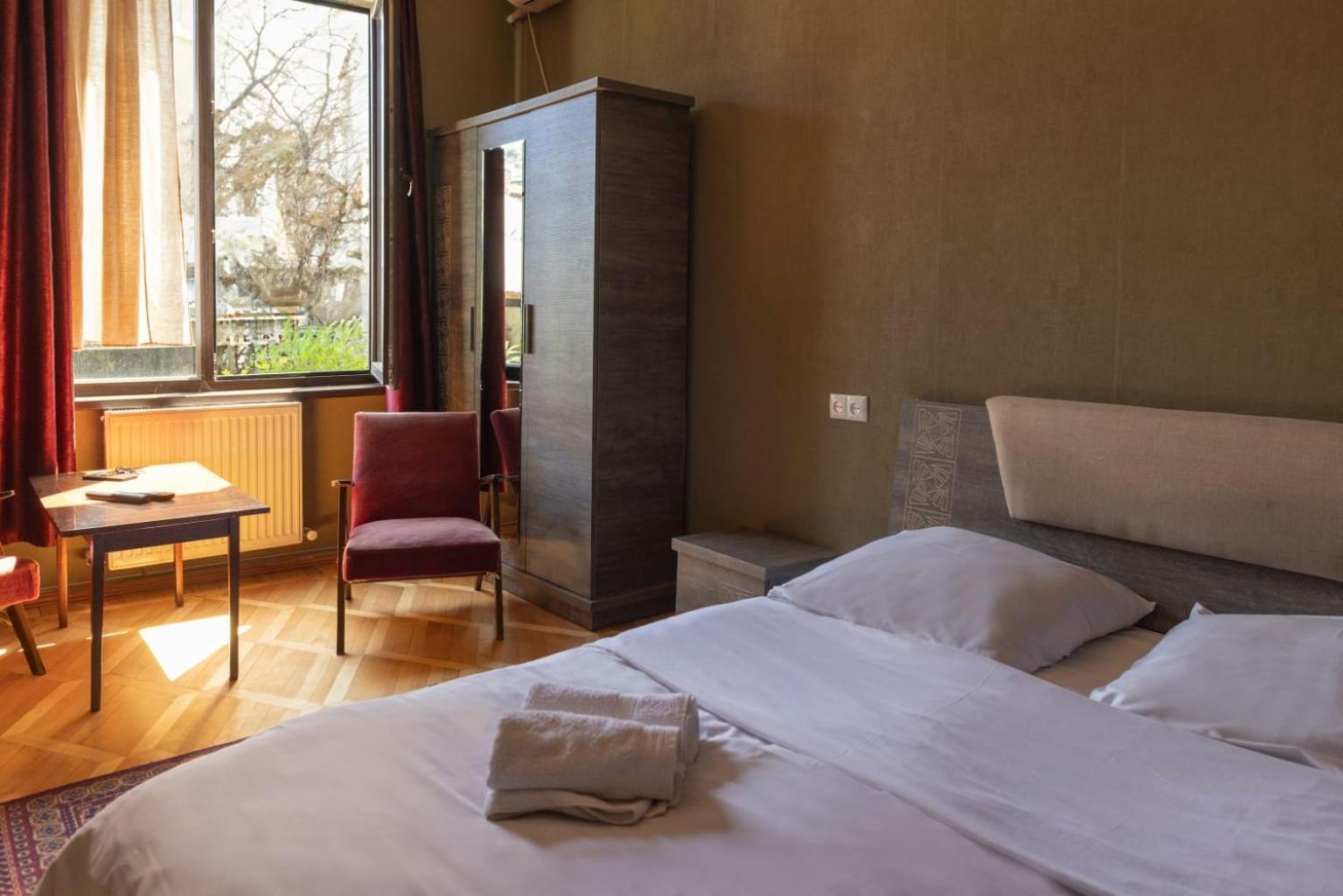 Wine House Hotel Tbilisi ภายนอก รูปภาพ