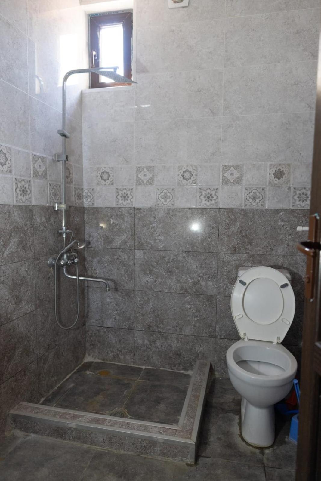 Wine House Hotel Tbilisi ภายนอก รูปภาพ