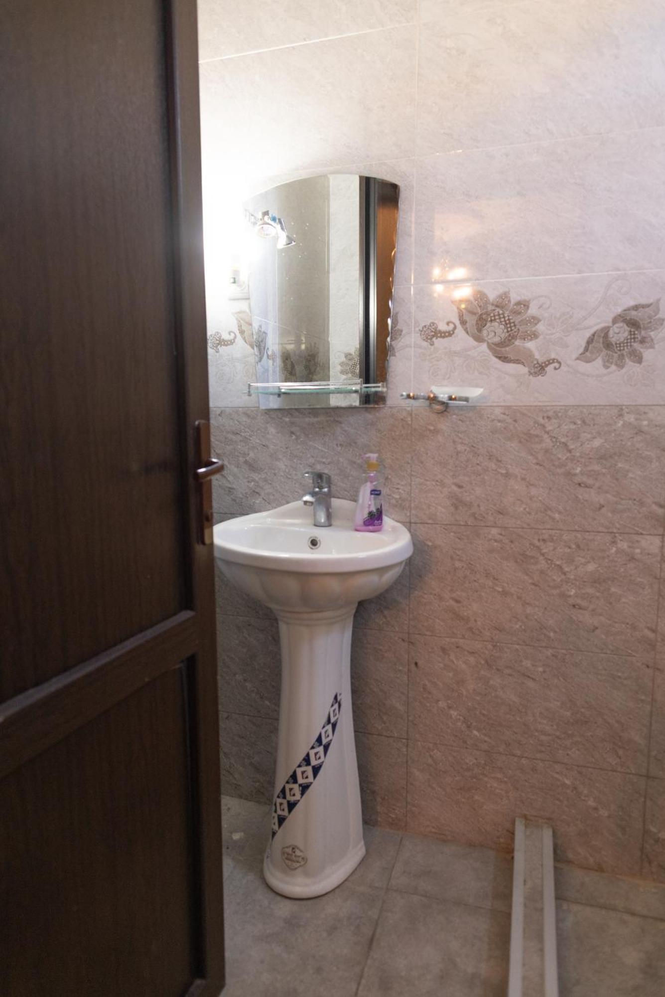 Wine House Hotel Tbilisi ห้อง รูปภาพ